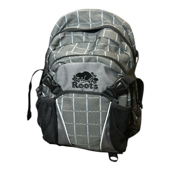 ROOTS Tech Zone Gray Black Backpack NEW - Picture 1 of 16